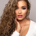 Close of portrait photography of a pretty girl
